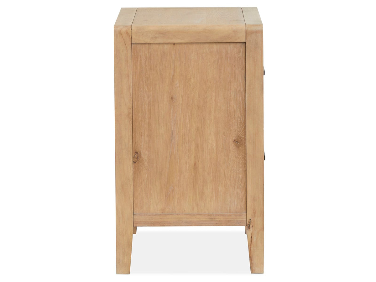 Magnussen Home Somerset Butternut Queen Panel Bed With Nightstand