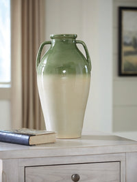 Andorbury Vase