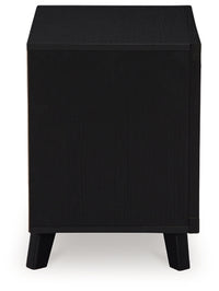 Danziar Queen Panel Bed, 2 Dressers and Nightstand