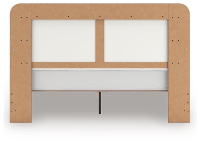 Kendanport King Upholstered Bed