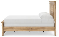 Makidern Queen Panel Bed