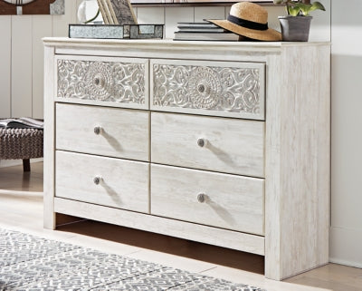 Paxberry Queen Panel Bed and Dresser