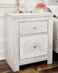 Paxberry Queen Panel Bed, Dresser, Mirror, Chest and 2 Nightstands