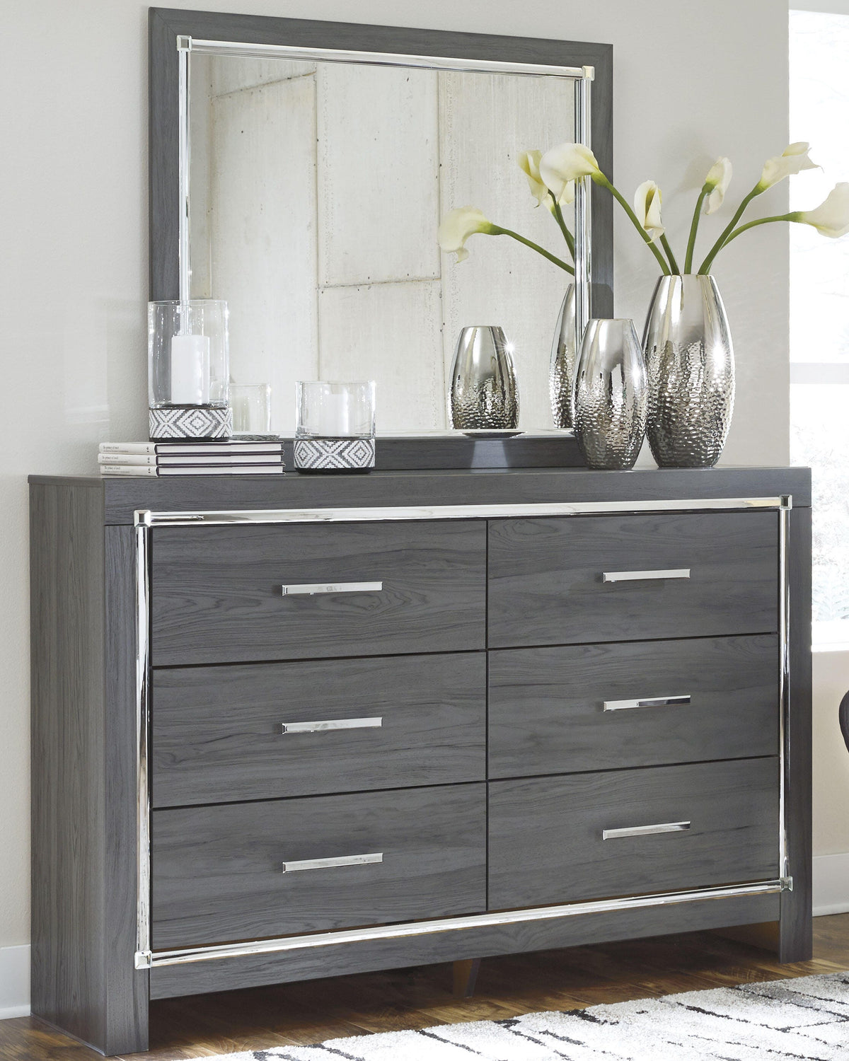 Lodanna Full Storage Bed, Dresser, Mirror and 2 Nightstands