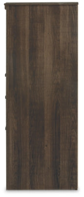 Juararo Queen Poster Bed, Dresser and Chest