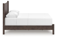 Pamytta Queen Panel Bed, Dresser and Mirror