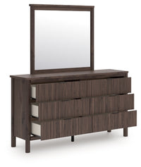 Pamytta Queen Panel Bed, Dresser and Mirror