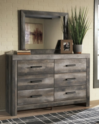 Wynnlow Queen Panel Bed, Dresser, Mirror, Chest and 2 Nightstands