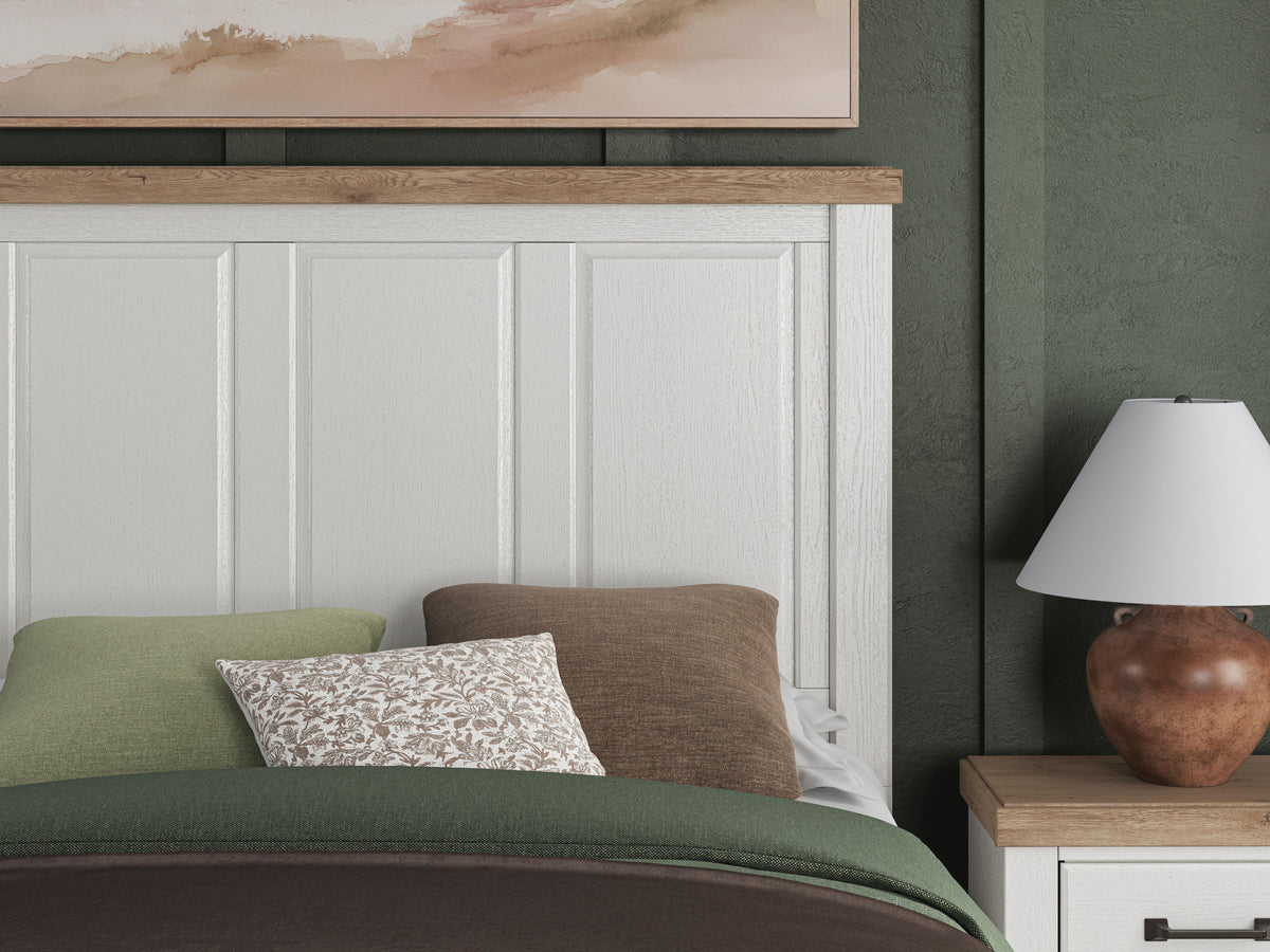 Savonport Panel Storage Bed