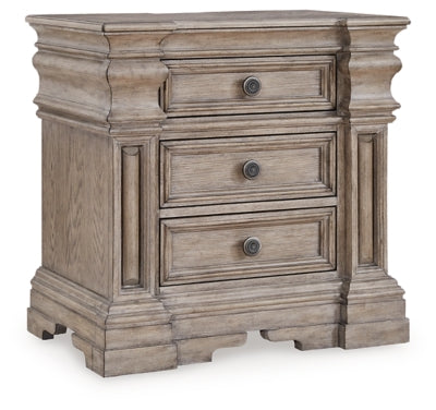 Blairhurst Queen Panel Bed, Dresser, Mirror, 2 Chests and Nightstand