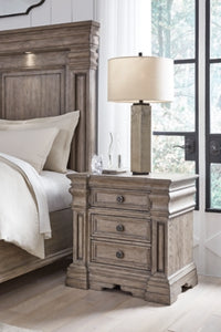 Blairhurst Queen Panel Bed, Dresser, Mirror, 2 Chests and Nightstand