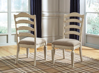 Realyn Extension Dining Table and 6 Chairs