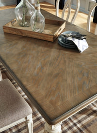 Realyn Extension Dining Table and 6 Chairs