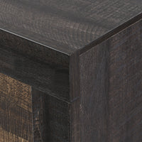 Harlington Queen 4PC Bedroom Set with 2 Nightstands & Dresser