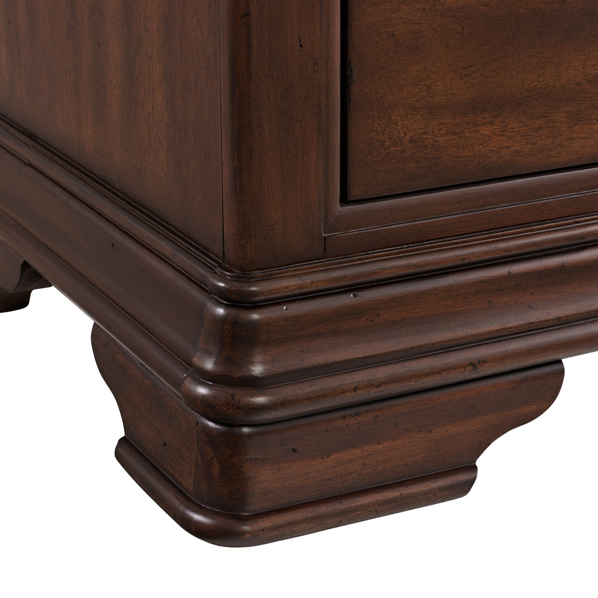 Phillipe King 4PC Bedroom Set with 2 Nightstands & Chest in Cherry