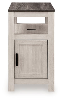 Fendenmore Chairside End Table