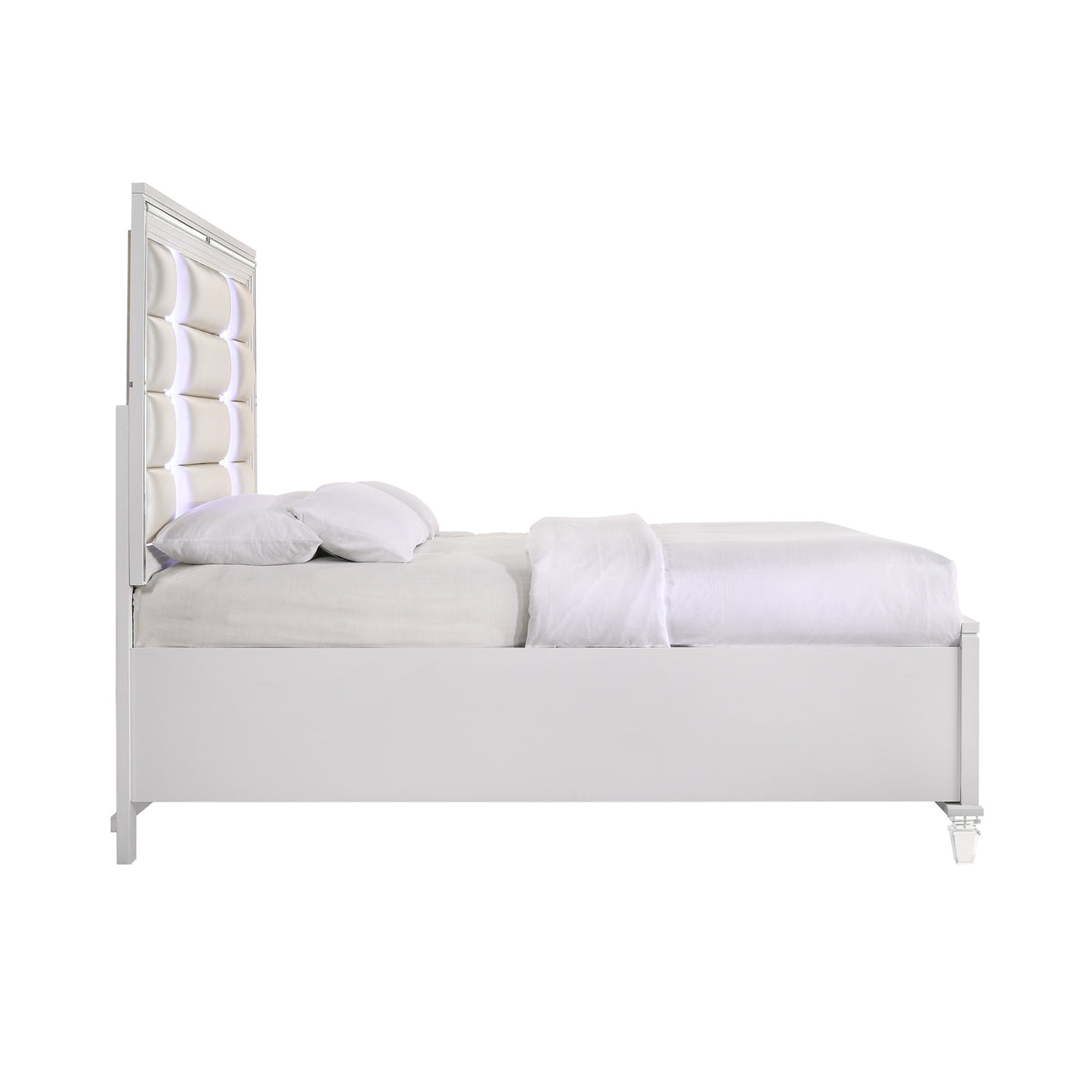 Twenty Nine Queen Bed White