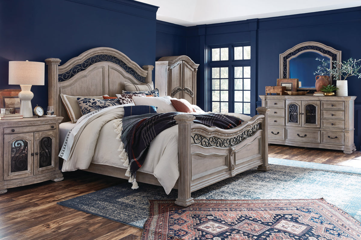 Magnussen Home Marisol Fawn Queen Panel Bed With 2 Nightstands