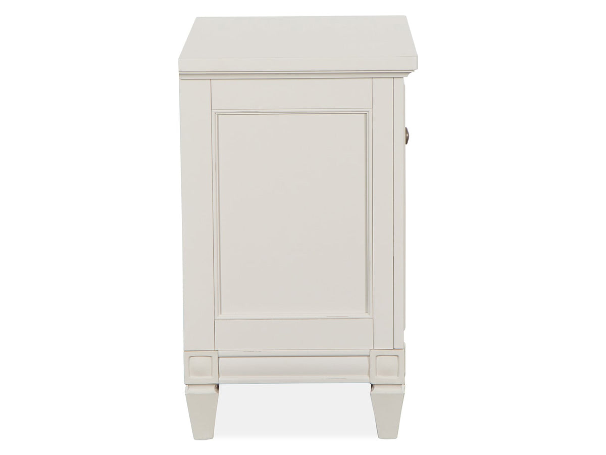 Magnussen Home Willowbrook Egg Shell White California King Panel Bed With 2 Nightstands