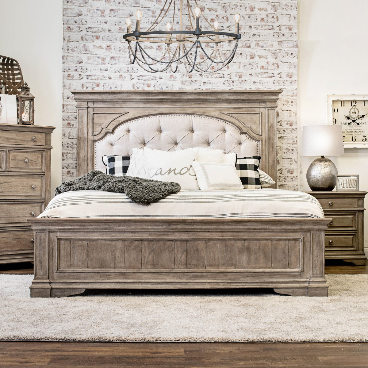Highland Park Queen Bed Driftwood ECOM
