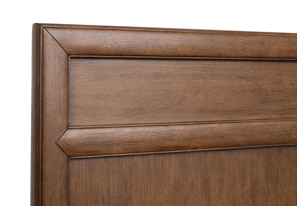 Magnussen Home Ridgefield Russet King Panel Bed With Nightstand