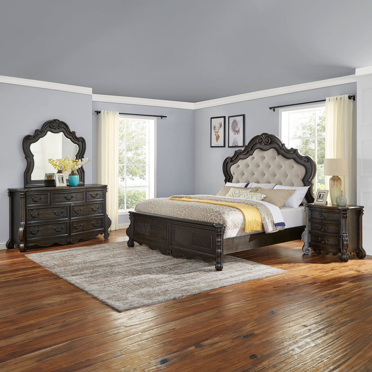 Rhapsody Queen 4pc SetECOM