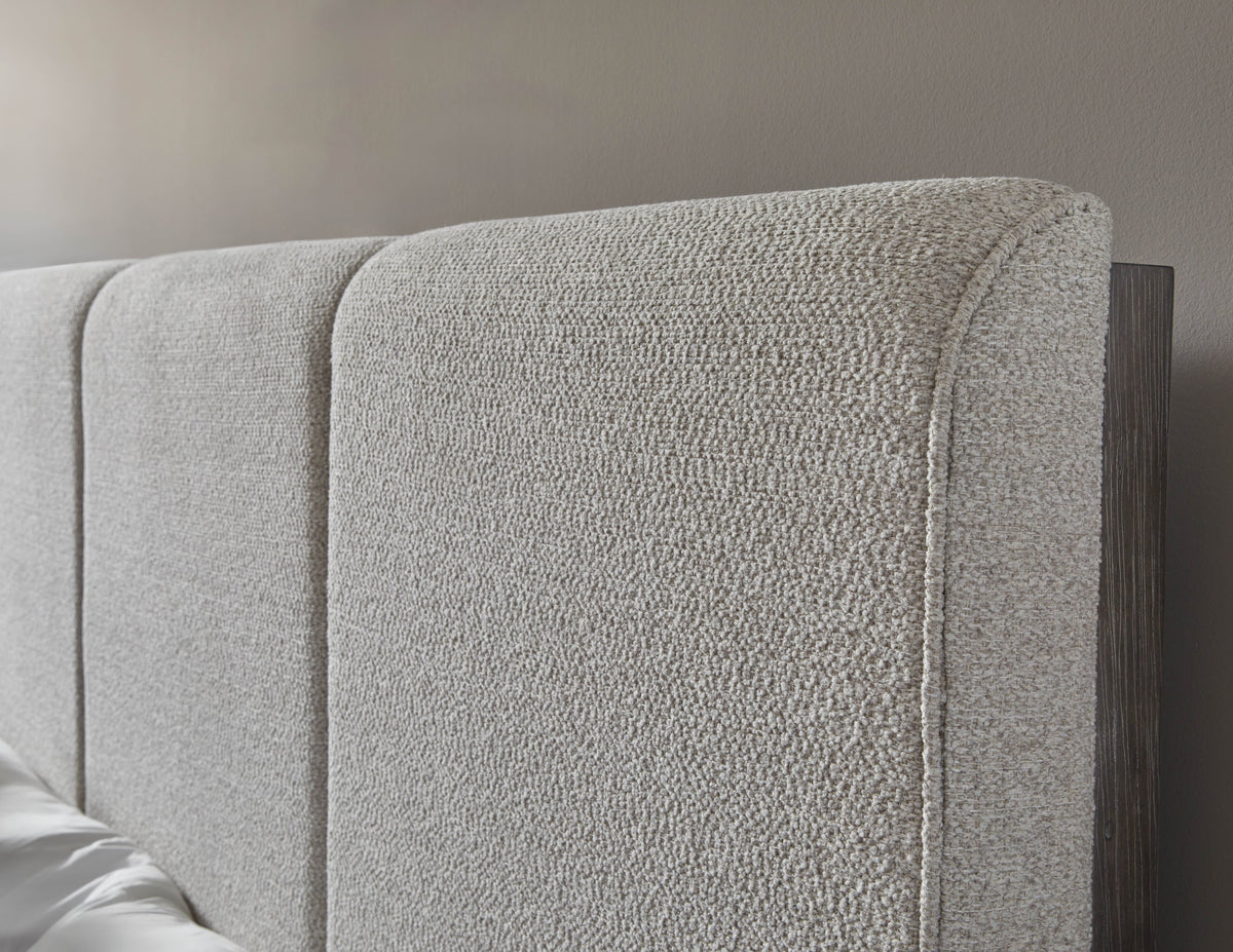 Pulaski Anderson Park Moose Trail And Frontier Brown Queen Upholstered Bed
