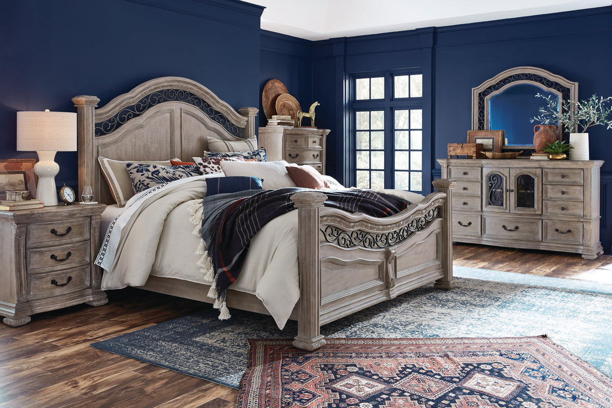 Magnussen Home Marisol Fawn Queen Panel Bed With 2 Nightstands