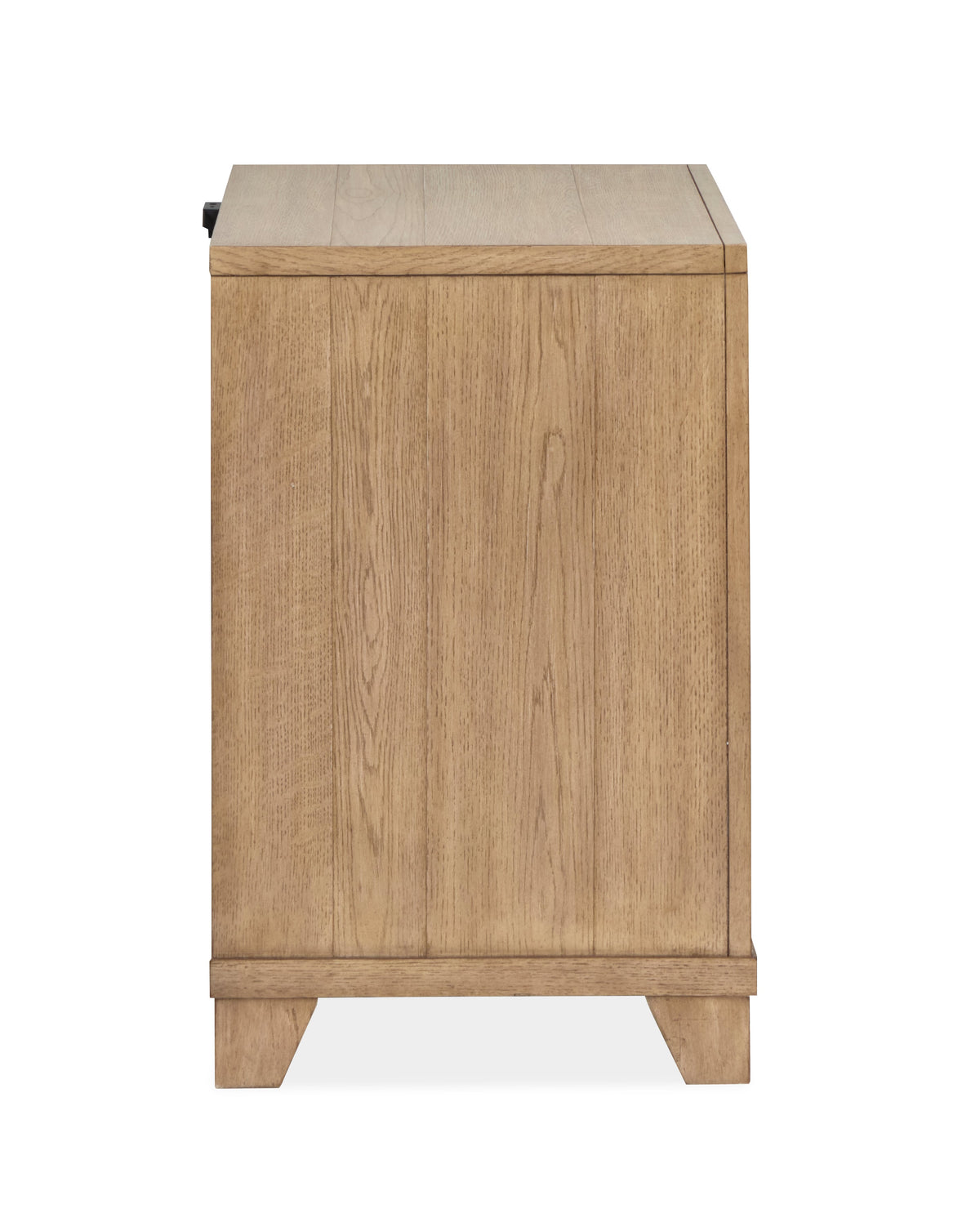 Magnussen Home Coventry Honey Wheat Queen Panel Bed With 2 Nightstands